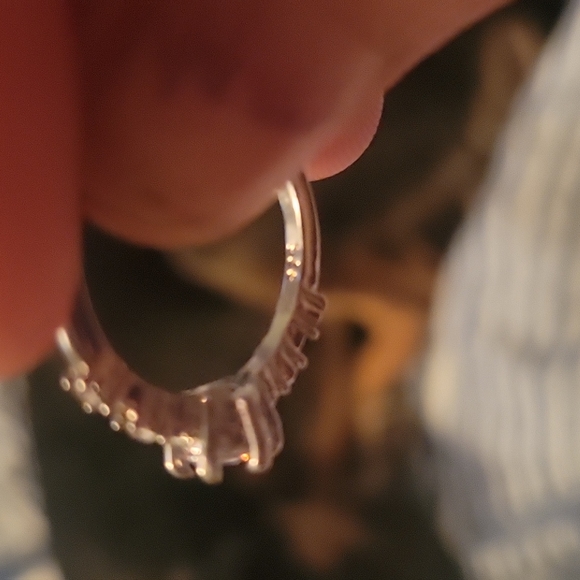 S925 18k white gold filled cubic zirconia engagement ring. - Picture 3 of 3